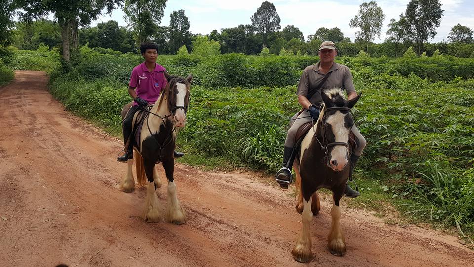 hacking-trail-horse-riding-thailand
